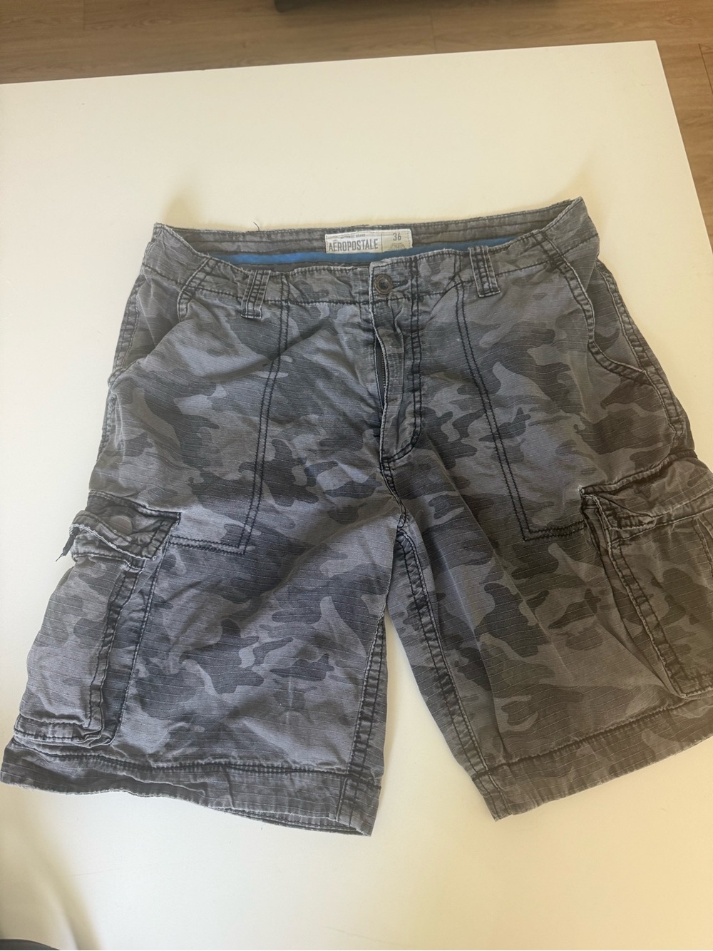 Aeropostale Men's Gray Camo Cargo Shorts
